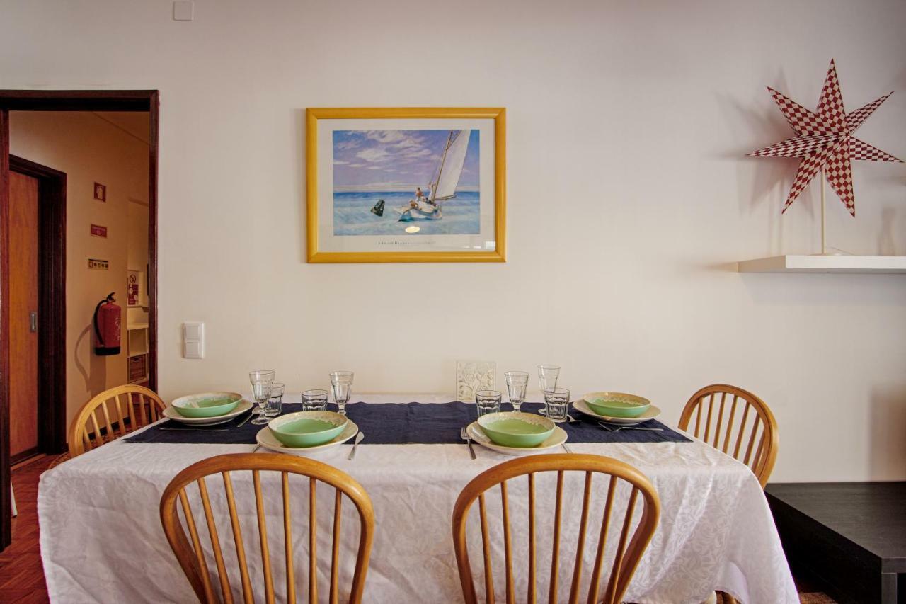 Sailing Apartment Aveiro Bagian luar foto