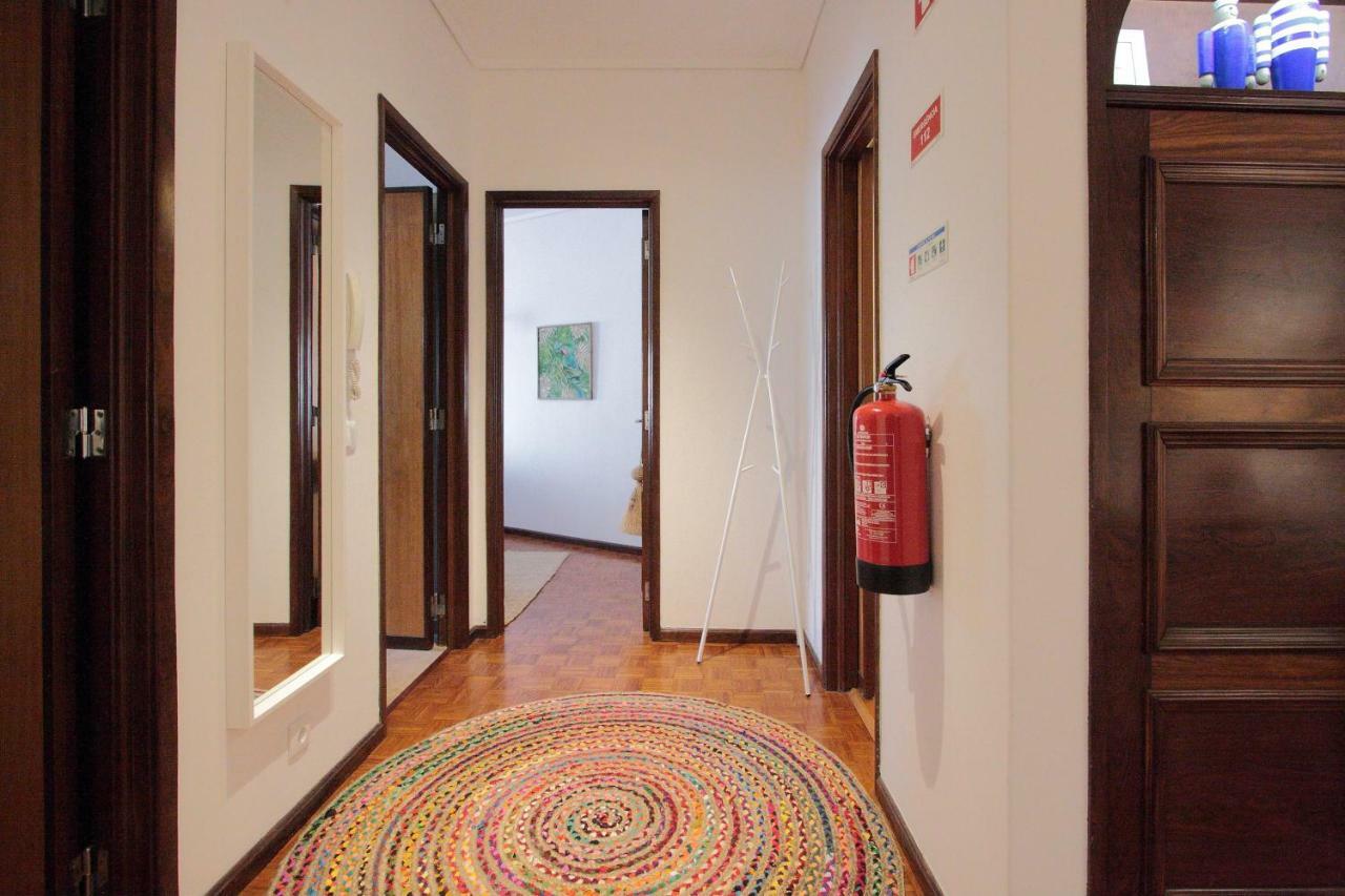 Sailing Apartment Aveiro Bagian luar foto