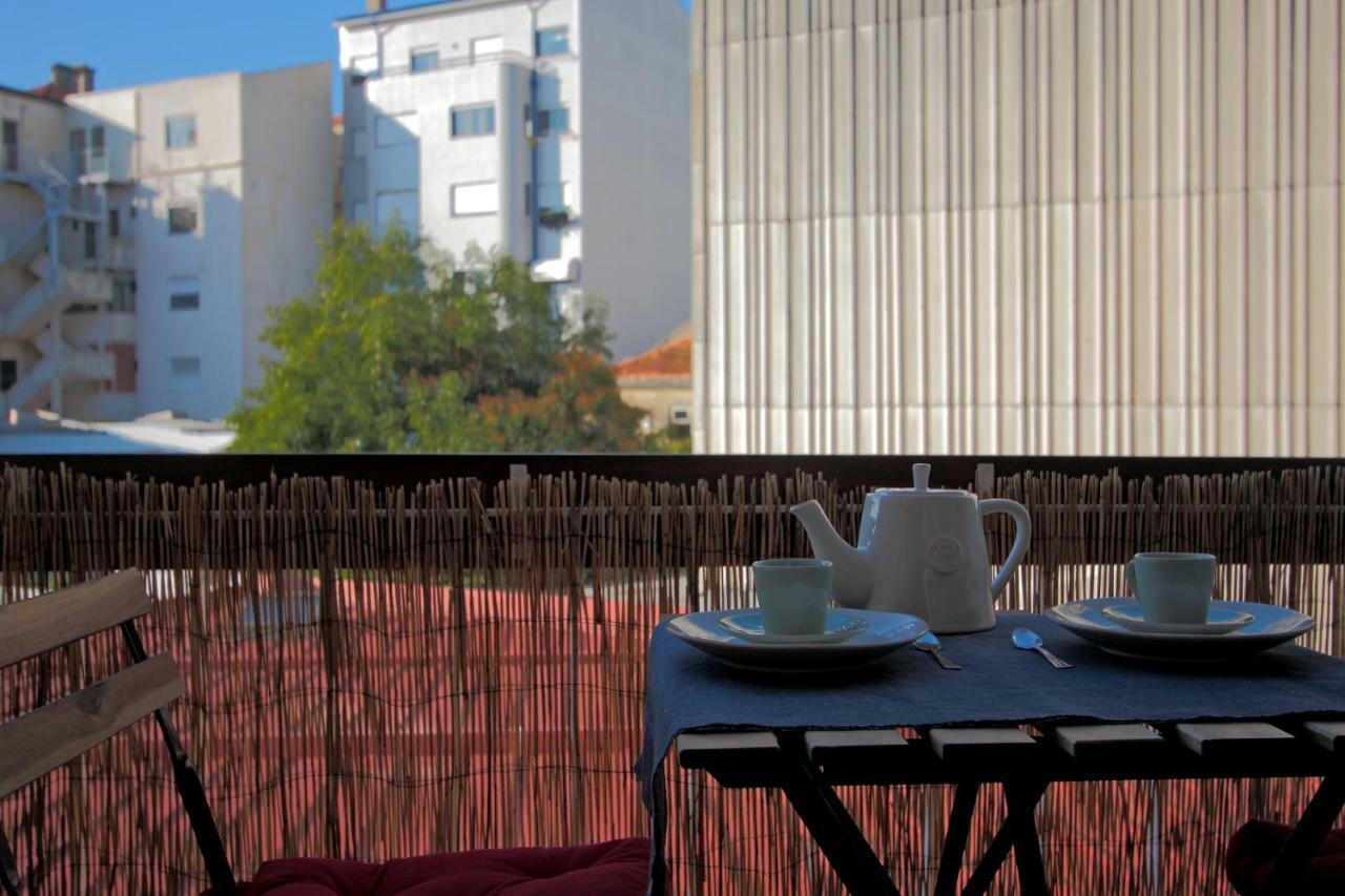 Sailing Apartment Aveiro Bagian luar foto